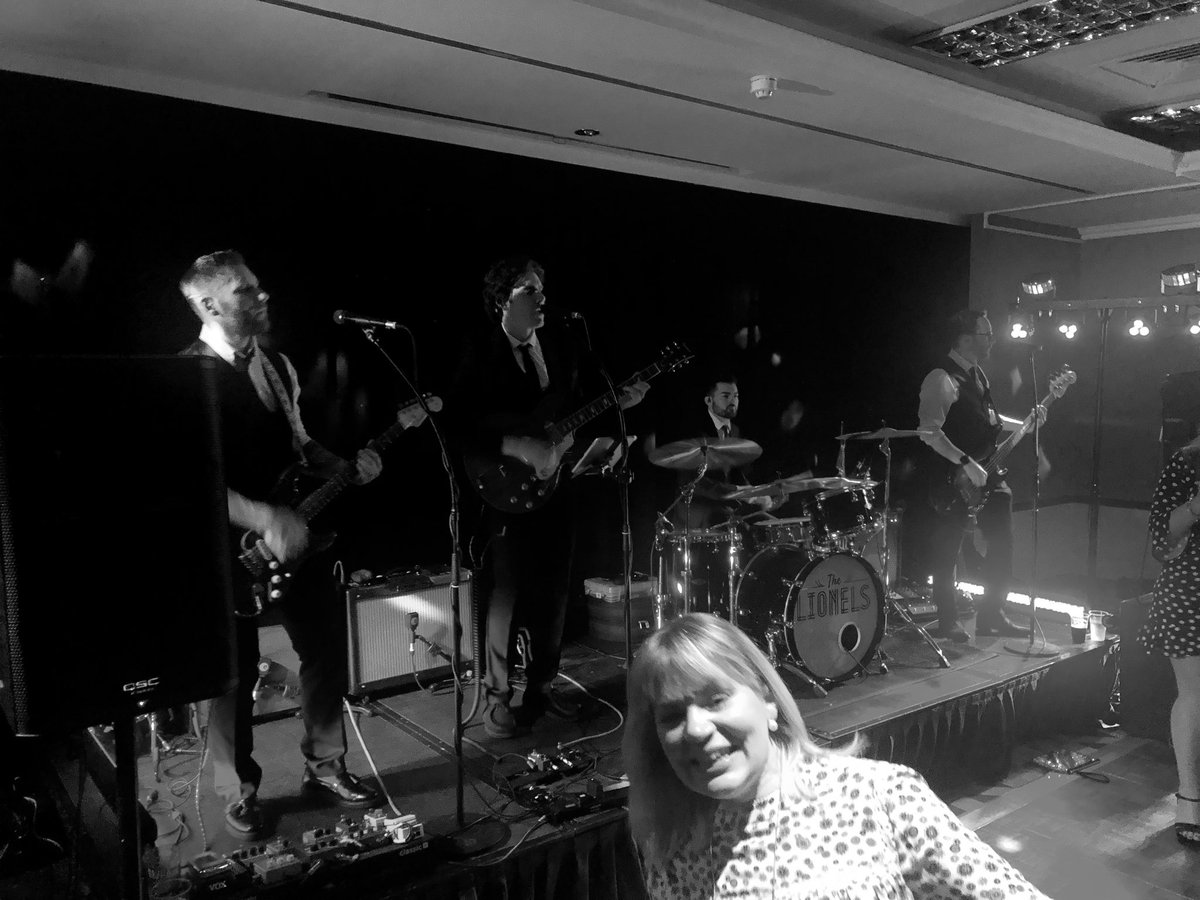 burchy72's tweet photo. Thanks for another great evening @thelionels @SolentHotel Always nice to catch up with these guys. See you at the next one...🤘🏻🎸🤘🏻 https://t.co/qJ2qrLj4sR