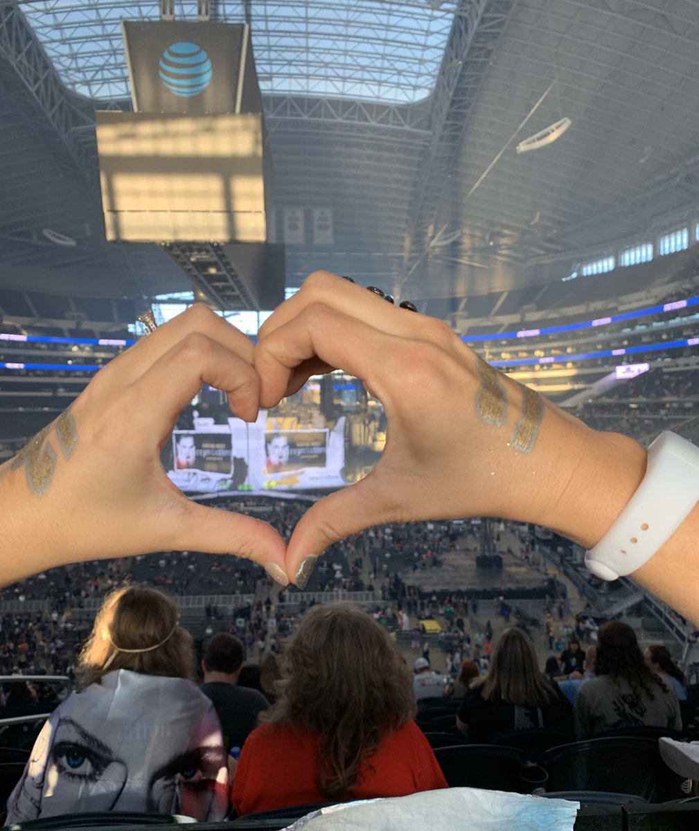 amandairby86's tweet photo. Marissa & I met at SSN...weโve become BFFS, shared countless memories, including #RepTourDallas. NOW weโre set to make amazing memories in CALI! We have flights, tickets, & booked our rooms today! CANT WAIT UNTIL #LoverFestWest! ๐ @marissamcavoy @taylornation13 @taylorswift13 https://t.co/m3ZZY5MRHU