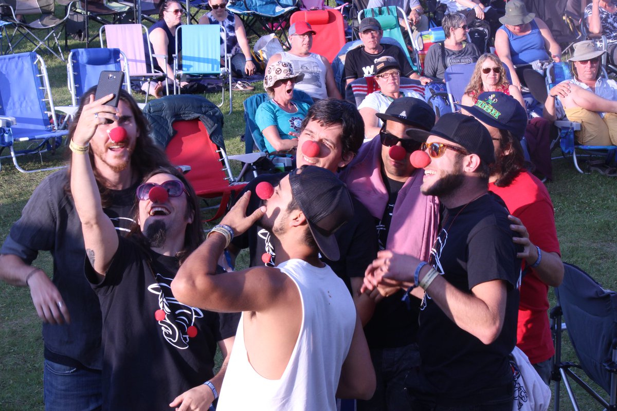 At our festival, the bands have just as much fun as the crowd does! How did your selfie turn out <a href="/entangados/">Entangados</a>?