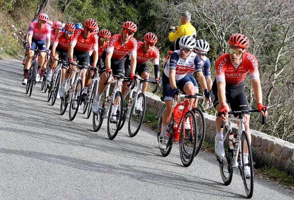 emmanuelhubert3's tweet photo. Et de 6 pour @Arkea_Samsic Bravo @NairoQuinCo mais aussi #staff #équipiers @diegoro_89 @FranckBonnamour @wian88 @romainhard @dayerquintana @KevinLedanois #beaupodium https://t.co/v1lrvHcJf3
