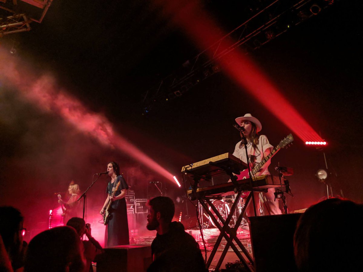 yfpress's tweet photo. our teenage photographer Emily Stage took some cool shots last night at @thebeaches show in Guelph ✨ #guelph #livemusic #concertphotography https://t.co/pEJc48iPtb