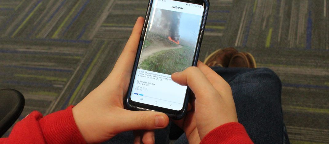 How did social media change the world of journalism?

The chair of the Youngstown State University Department of Communication said he’s puzzled about the need to be first in the age of social media.

thejambar.com/race-to-first-…