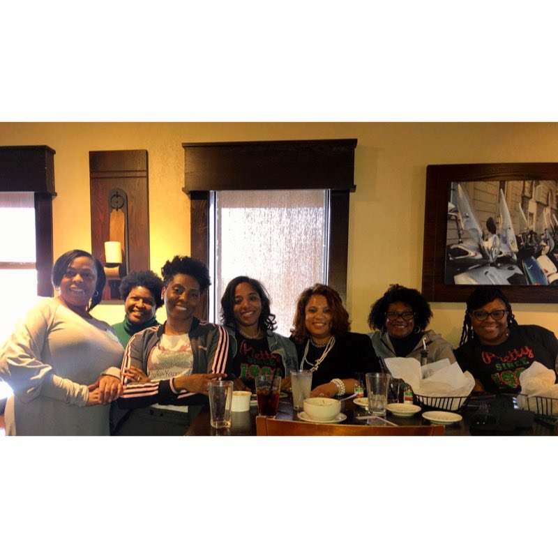 RobinColetrain's tweet photo. What an amazing weekend celebrating our 30th AKAversary! I had the opportunity to celebrate this beautiful bond with several of my Linesisters. Oh how I love them. Happy AKAversary 50 Precious Pearls! #AKA #BetaSigma #SCSU #50PreciousPearls #IceColdTrain ππππ https://t.co/Fl9f3ed6tV