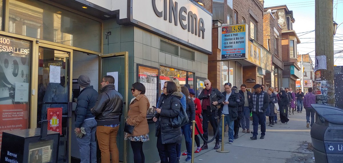 SilentRevue's tweet photo. Join the queue for Connie! The Hands of Orlac (1924) begins at 4pm @RevueCinema! 
#ConradVeidt 
#SilentsInTO
#TOLovesSilents https://t.co/5uAd3OAscO