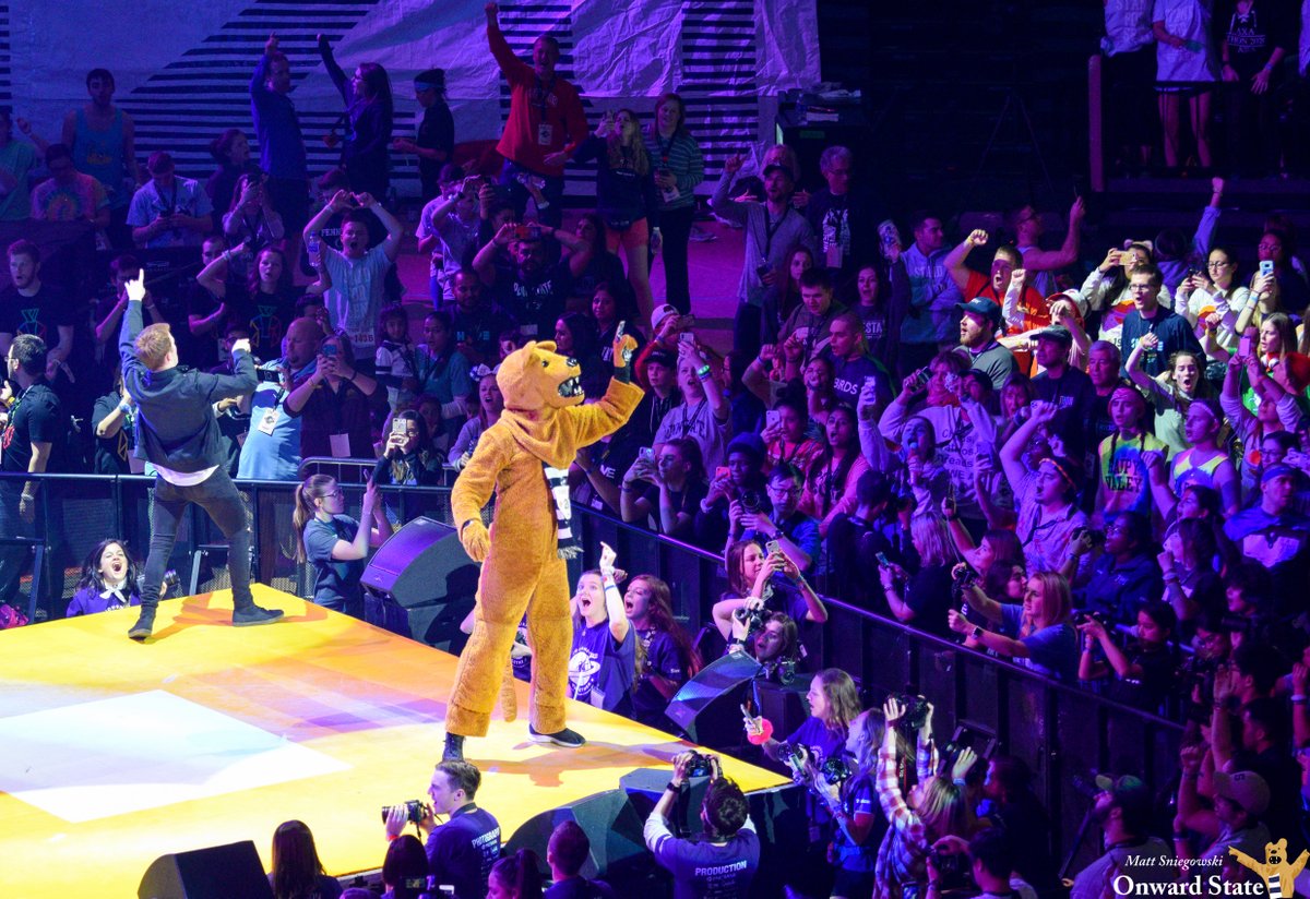 OnwardState's tweet photo. The @NittanyLion and @GoGoGadjetBand: two peas in a pod. https://t.co/uspIkkWL9Y