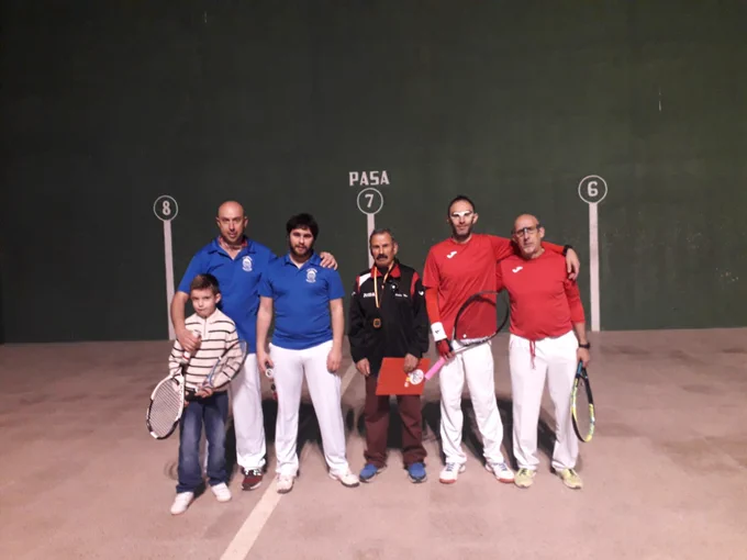 Image from Frontenis Castellon (@FrontCastellon)
