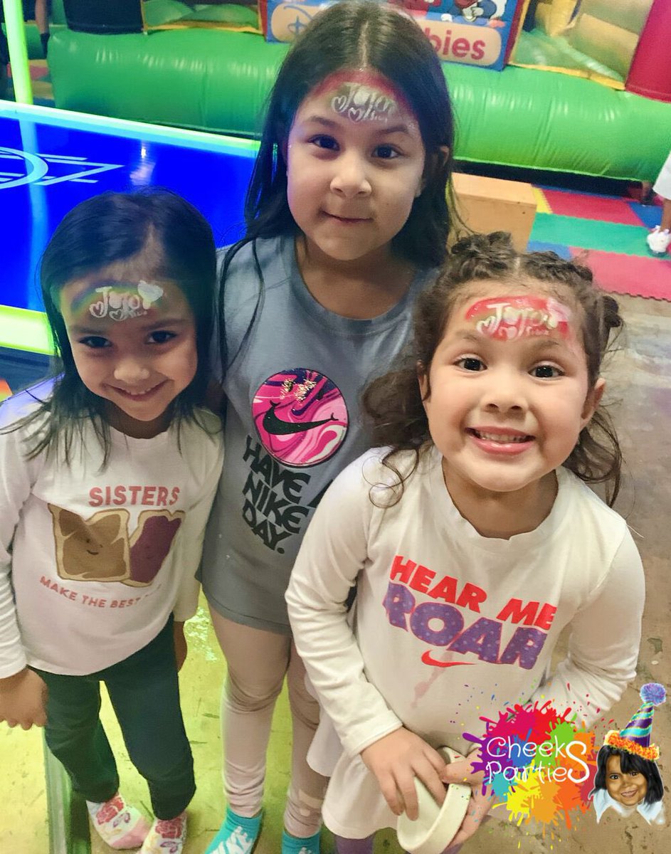 CheeksParties's tweet photo. #JojoSiwa squad! 💕🎀 

#cheeksparties #siwanator  #partytipoftheweek #booknow #facepainting #balloontwisting #partyfavors #custom #glittertattoos #partydecor #partyentertainment #dallastexas #dfwkidsparties #dallasmoms #supportsmallbusiness #growingbusiness #entrepreneur https://t.co/ENEtBFnNNJ