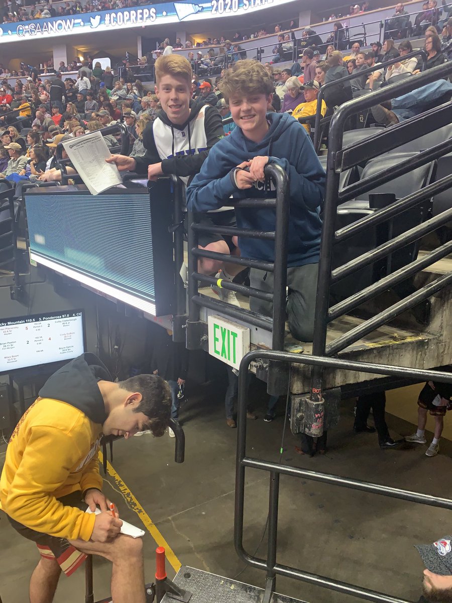 Dominick-Windsor 4X Champ  signing autographs!