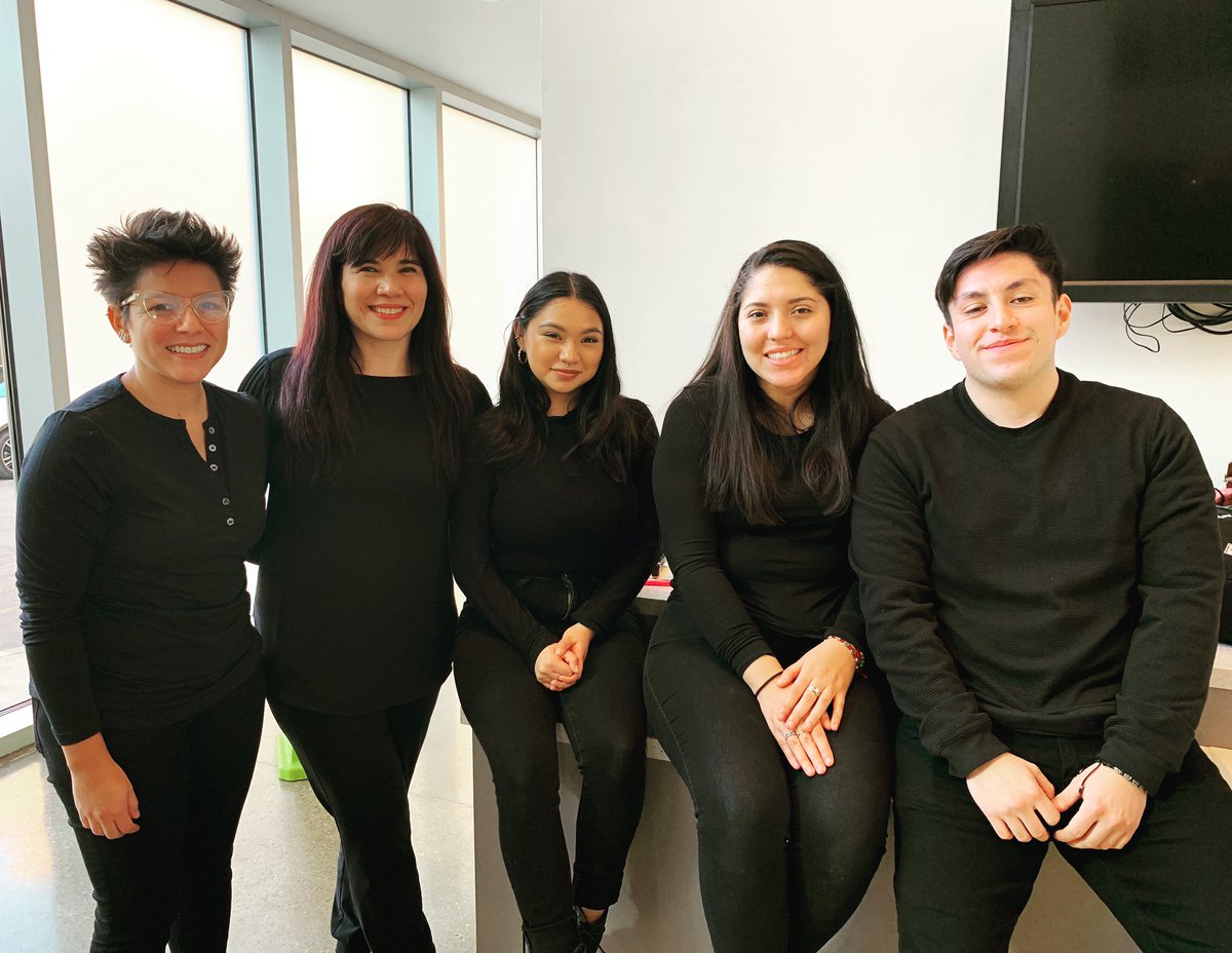 ProfeFoulis's tweet photo. My students like to hang out with me on Sundays 😊 #PerformancerUS @playhousesquare #latinostories https://t.co/dYaFjrNPb8