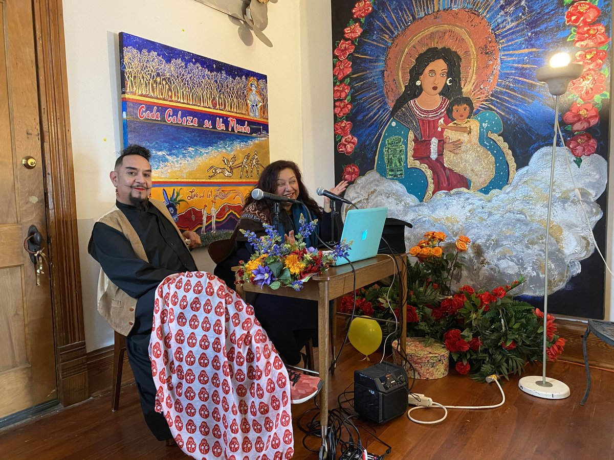 OnAndOffFred's tweet photo. We’re here at #4 Casa Colibrí with Jerry Juárez and NUCLEAR MELTDOWN/ David Zamora Casas waiting to hear them record their podcast  “Dreamocracy in America” by Creative Fellows Pocha Peña &amp; Victor Payan 🎙 🎨  #onandofffred https://t.co/7m49HuHPZH