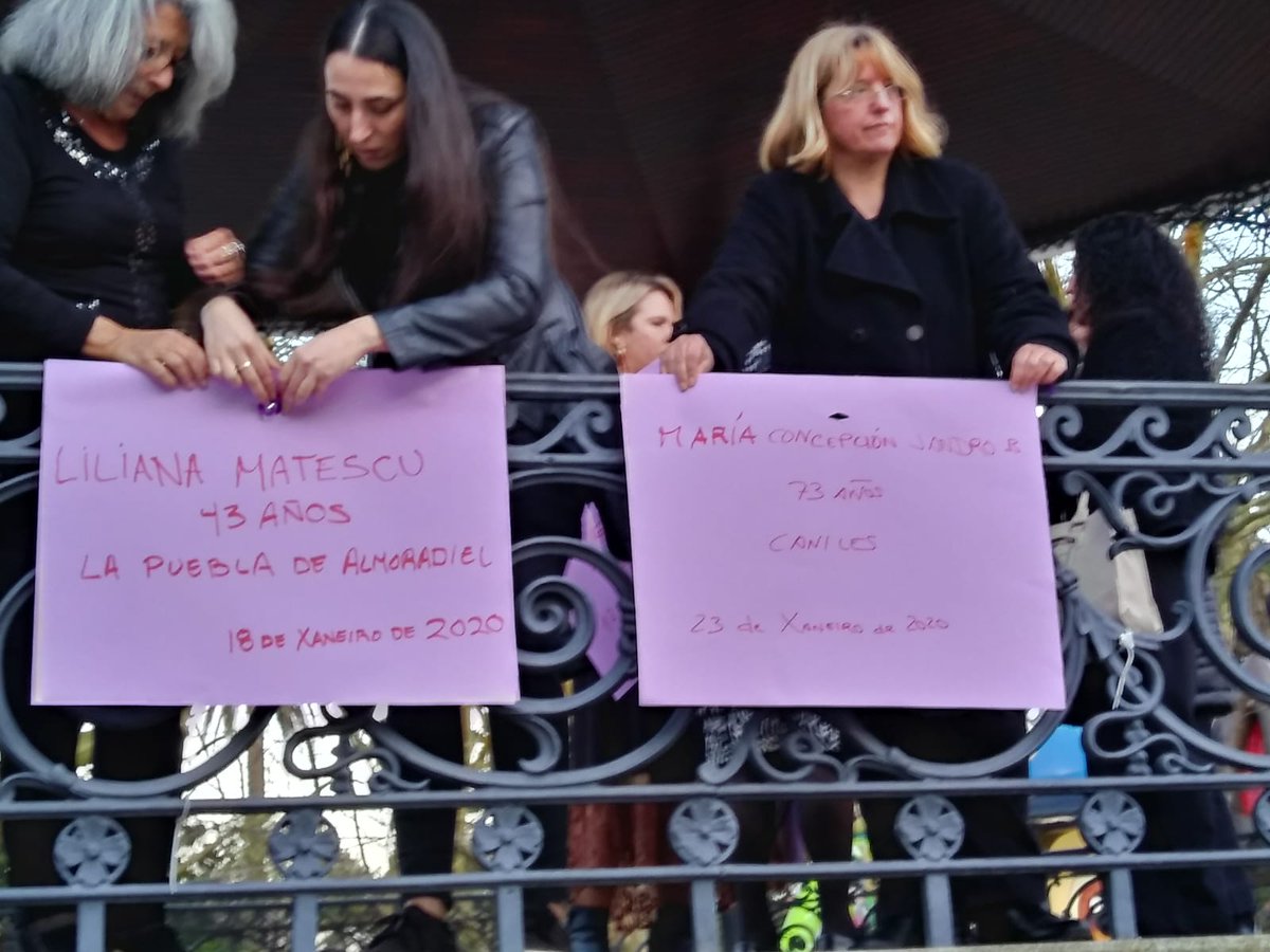 Asoc_ALVIXE's tweet photo. Hoxe en #Ferrol desde #Alvixe lembramos e honramos as mulleres asasinadas no que vai de ano e para poñer de manifesto, alto e claro, que non toleramos máis a violencia de xénero.
Entre todas temos que parar esta barbarie.
#violenciadexénero #ninunhamenos https://t.co/XGdVffby1g