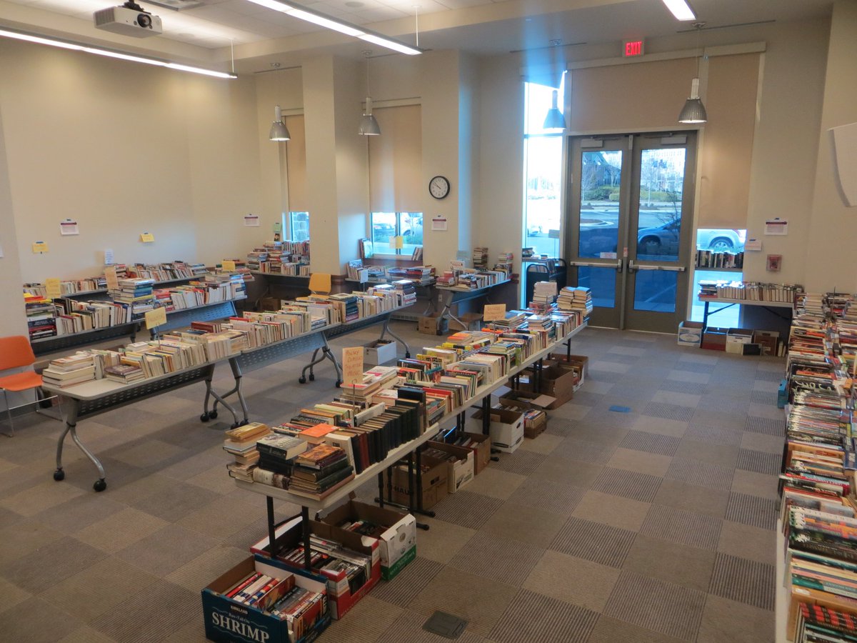 LoudounLibrary's tweet photo. Here's your chance to support the library and clear out your shelves at the same time! We're accepting donations of used books, CDs, DVDs and video games at #GumSpringLibrary through March 10 for the Friends of the Gum Spring Library Book Sale. Details: https://t.co/9la0tPKpbL https://t.co/LjbhpVdPGB