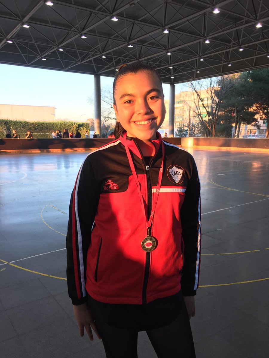 CAluchePArtistico tweet media