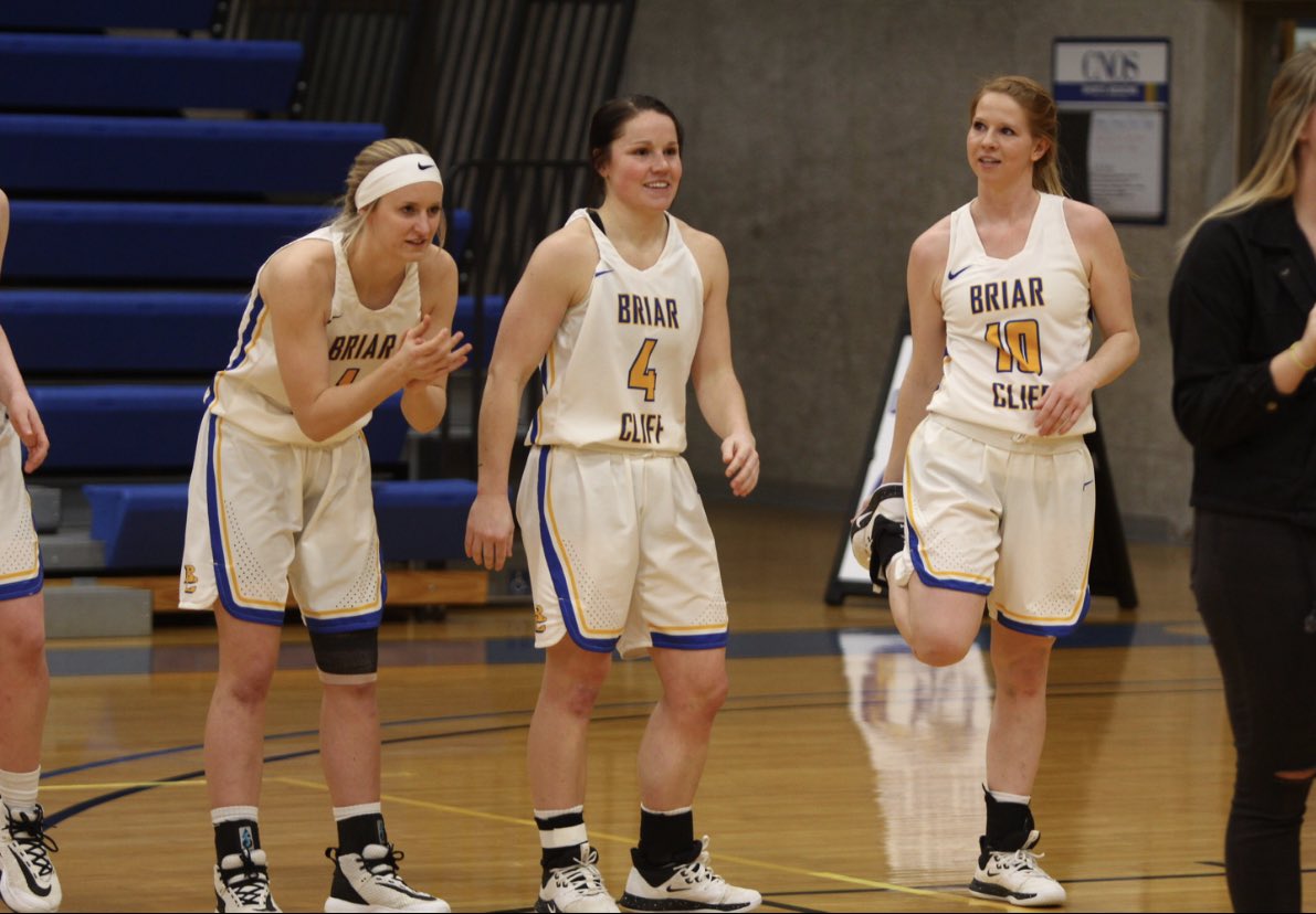 alyssacarley23's tweet photo. Thank you basketball
For showing me the highest of highs and the lowest of lows
For pushing my body beyond limits that I ever thought I could get to
For showing me the best people
And mostly, for giving me my two best friends to go on this final ride with https://t.co/qa832YIvM4