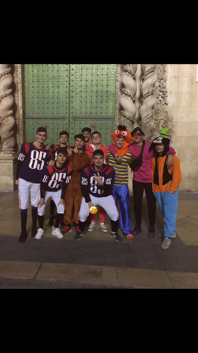 jorgeeg_8's tweet photo. No es la fiesta, es la compañia👬 https://t.co/0gS1cts4Dp