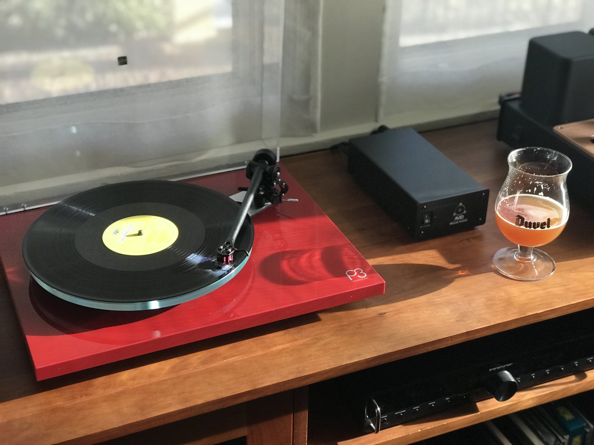 netchord's tweet photo. sunday afternoon analog. #SundayMorningAnalog #BigGunz @Sterlingpigbeer https://t.co/79VPsqtuf2