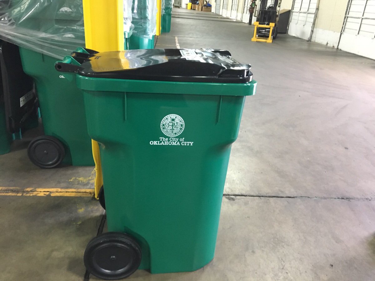 Mlb2Okc's tweet photo. Hey @MLB if you won’t give up the Mariners, how about the @Athletics to OKC?! We will keep the colors and already have a sponsor that matches. With their help, we will be competing for that “piece of metal” real soon! Isn’t that right @astros? #MLB2OKC https://t.co/eM8FOZoQ9p