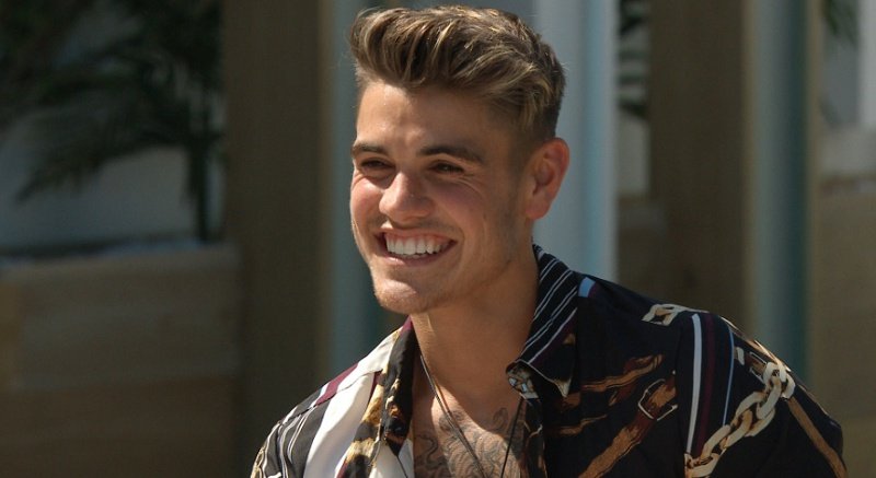 LittleMeThatter's tweet photo. Will miss seeing this man on me tele. #LukeM he is 🔥😍🔥 #LoveIsland #lovelsland https://t.co/bW62isqFvj