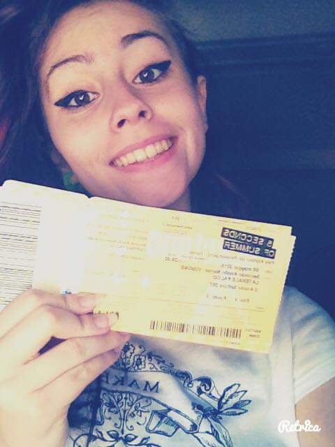 noahturbusiness's tweet photo. - Shout out to the old me and everything you showed me
Glad you didn’t listen when the world was trying to slow me
No one could control me, left my lovers lonely -
Me at your first concert in Turin in 2015 🇮🇹 @5SOS #OldMeBy5SOS #OldMeOutNow https://t.co/s5fCsHvriy