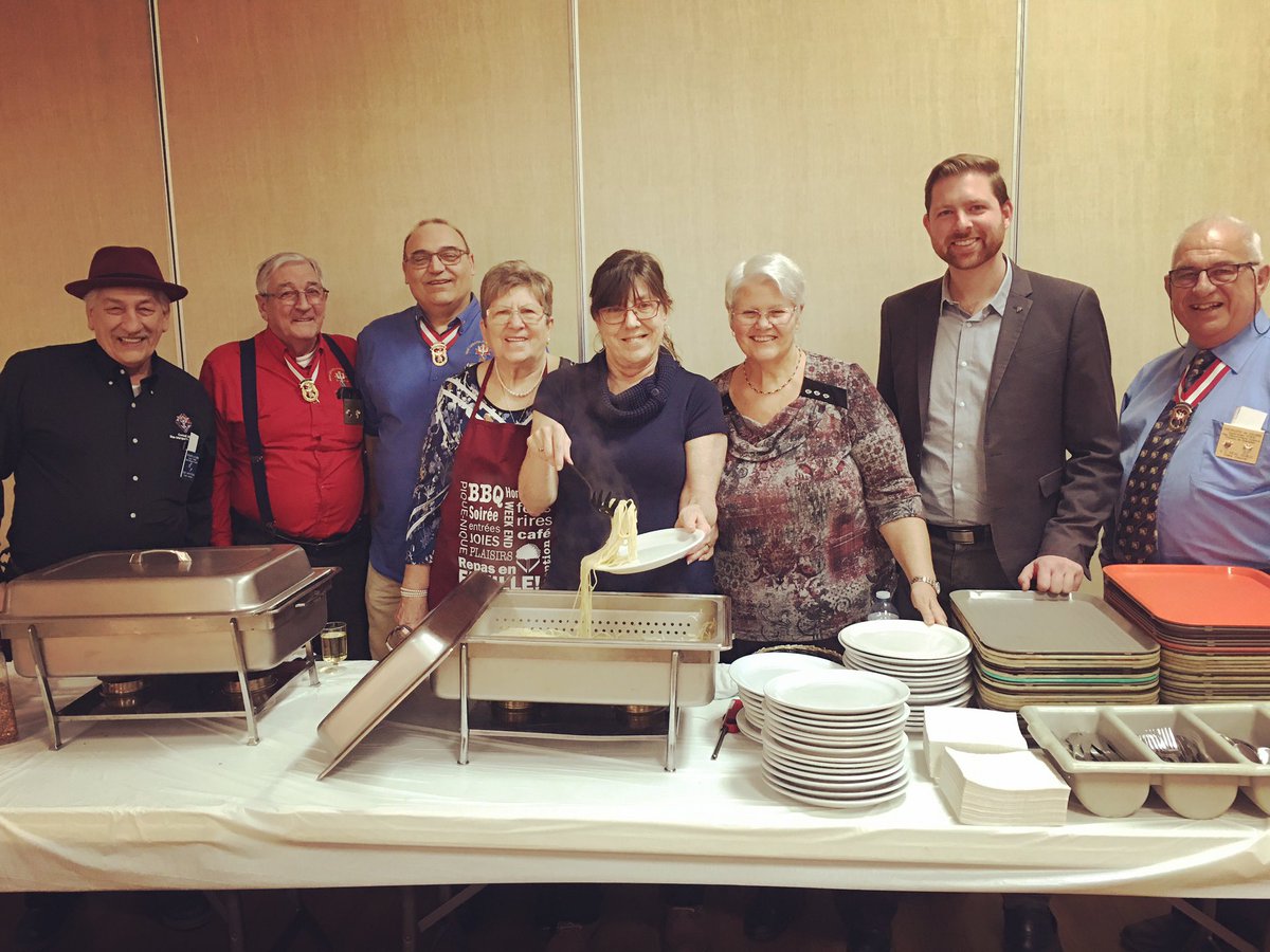 XBarsalouDuval's tweet photo. 🍝 À la journée spaghetti avec la belle gang des Chevaliers de Colomb de #Boucherville #Varennes #StAmable & #SteJulie ! https://t.co/PmoeuoDc5m