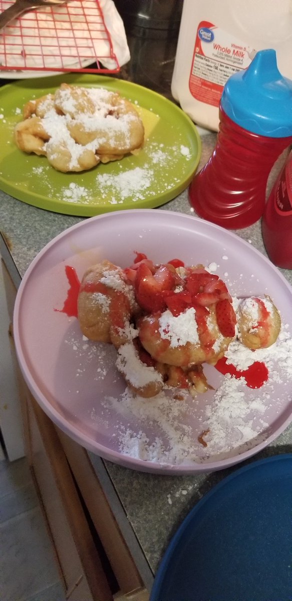 bd_homeschool's tweet photo. Tuttle twins win again! After each book in the worksheets is a recipe. Today we did funnel cakes! So yummy

https://t.co/n8KTN7Kr6E
#tuttletwins #kidsbooks #recipes #funhomeschool https://t.co/L1OLaDanDn