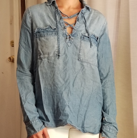 Harleybean23's tweet photo. So good I had to share! Check out all the items I'm loving on @Poshmarkapp #poshmark #fashion #style #shopmycloset #gap #victoriassecret #abercrombiefitch: https://t.co/DDdkW05YsM https://t.co/AGCLii4aqz