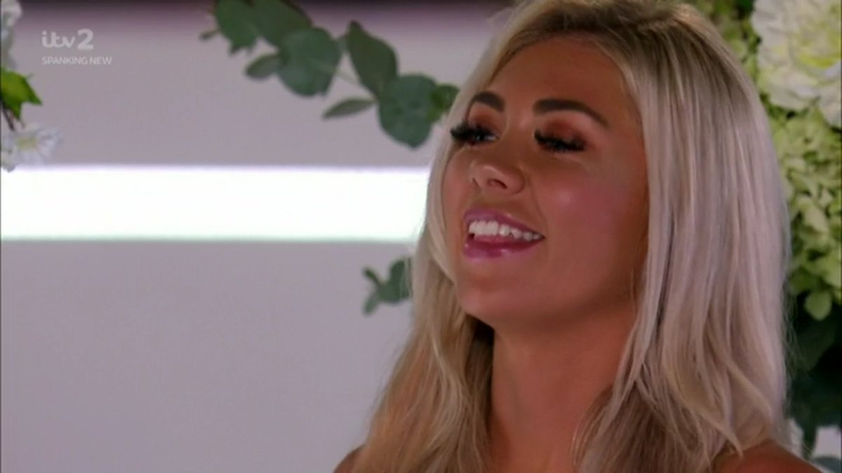 SpeakingFacts17's tweet photo. Finley out here making a girl cry 😭

Oh my God I knew it he was going to drop the L bomb and I'm glad Paige said it back ❤️

#loveisland https://t.co/1xH34DtREe