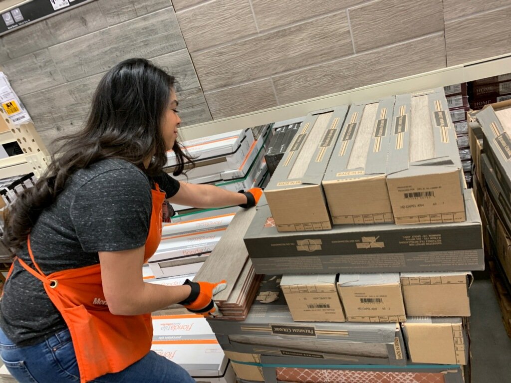 RaymondDailey89's tweet photo. Great job Annette for gloving up! #safetyselfienp #weare3202 
@team3202 @MattWorkmanTHD @KellyConnors7 @GarganoTom https://t.co/trZEjZnmkm