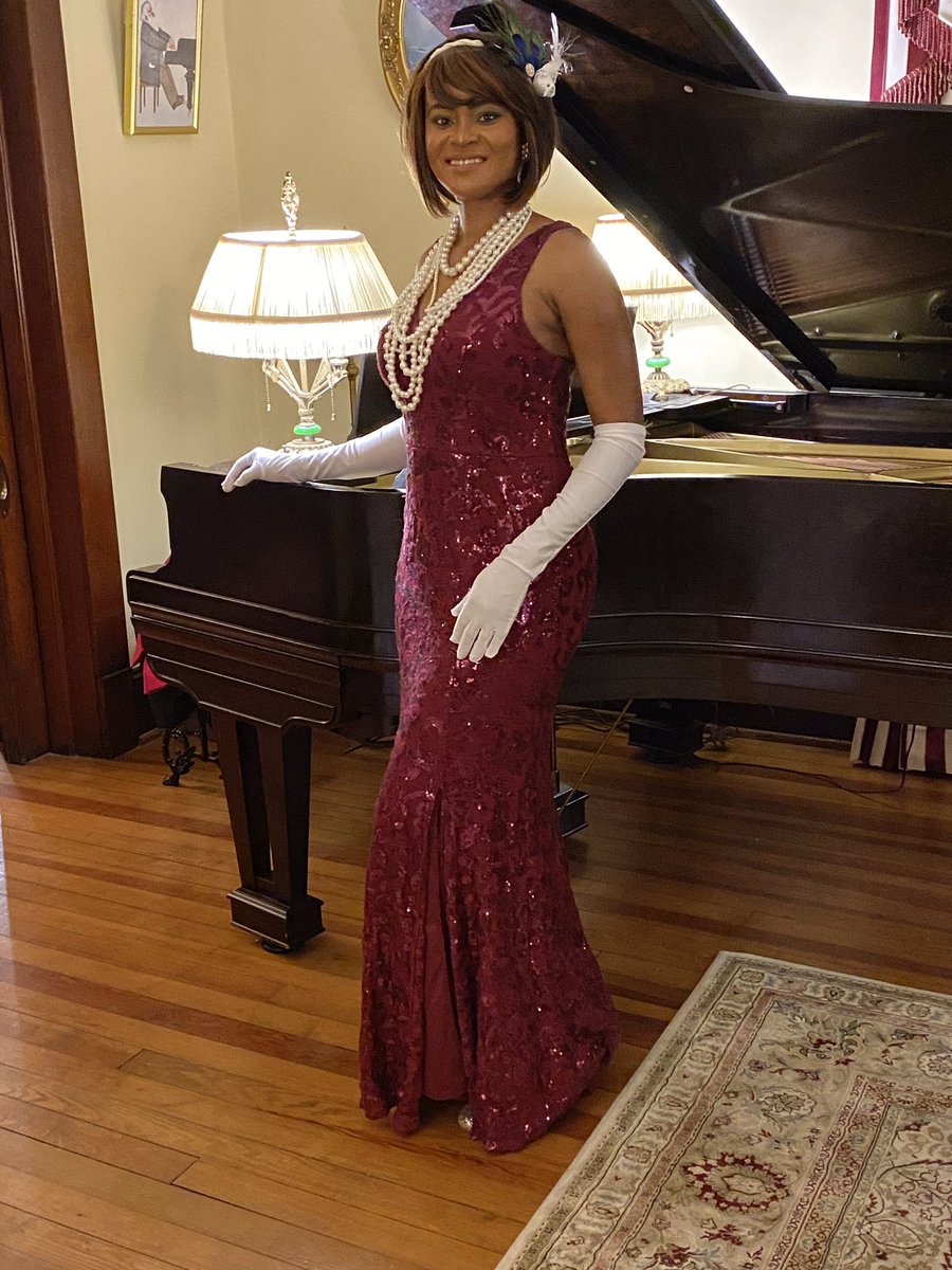 adaure's tweet photo. #Lastnight channeling my inner #JosephineBaker / #Mobwife for @VivaceGSO #WelcomeToThe20s #Hello20s #TheGreatGatsby party for @GSOSymphony farewell performance at #danaauditorium @GuilfordCollege. I won best dressed ๐๐ฝ & got a bottle of my favorite beverage #Champagne ๐พ๐ฅ https://t.co/8tEfZZ9A8A