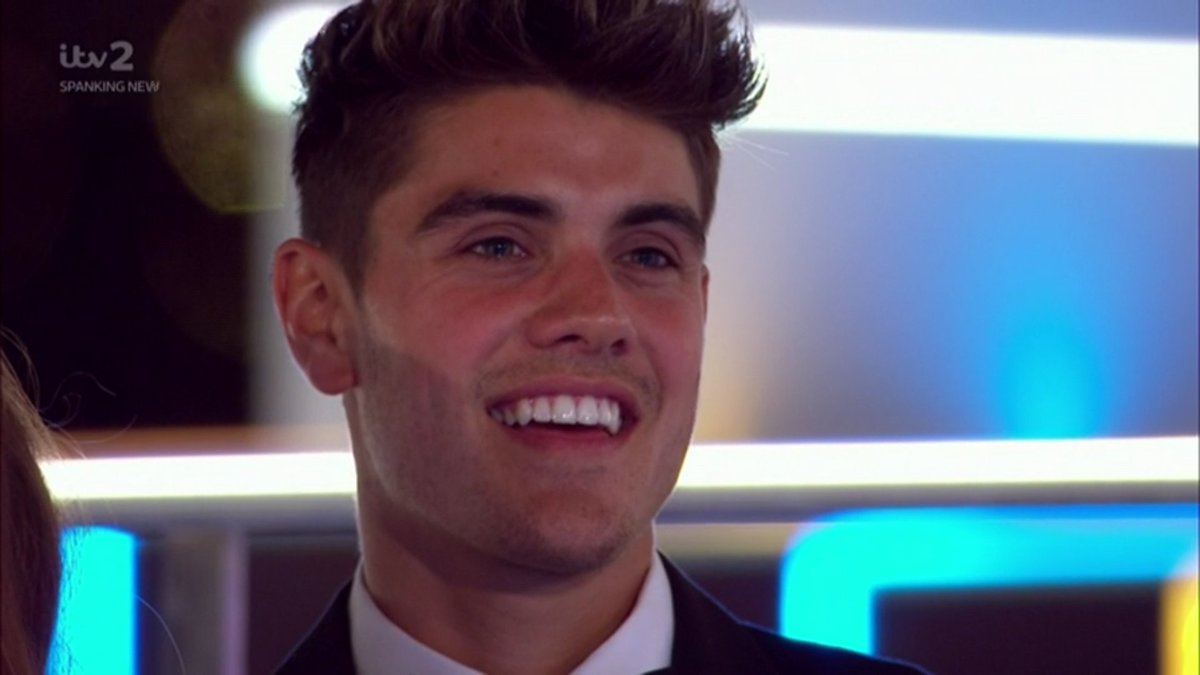 SpeakingFacts17's tweet photo. These two have me in Stitches and in tears 😭❤️

Sorry I had to add Luke M he just seems to be apart of their relationship did you see his face during their speech 😭🤣

#loveisland https://t.co/RoGVEqfKgA