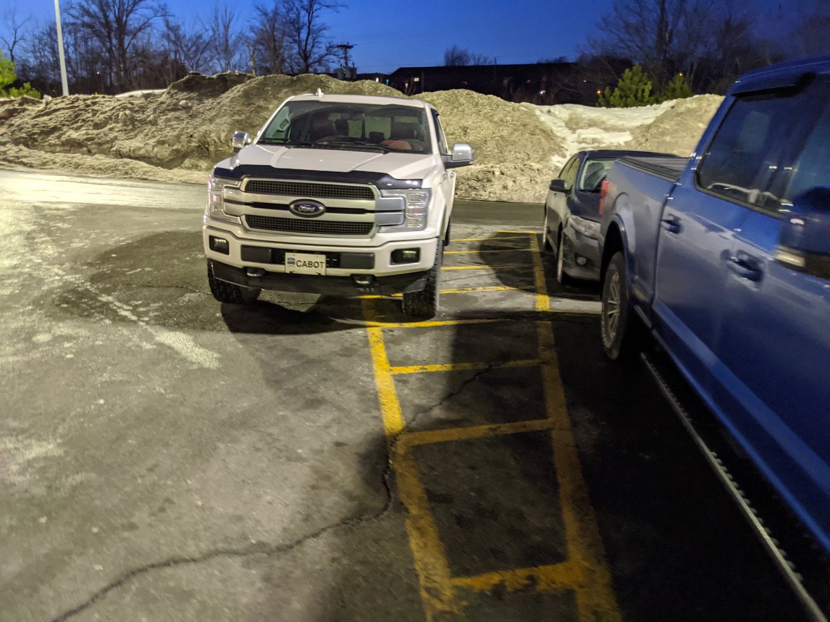 joel_hickey's tweet photo. @NLParkingWars really?? Lots of spots here, just not as close to the door. Unreal. https://t.co/7bSI5i1UFU