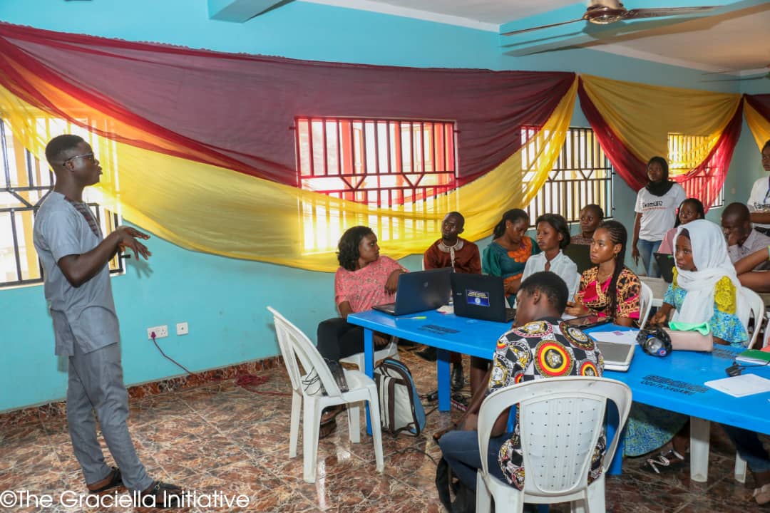 girlvoiceafrica's tweet photo. The girls paid rapt attention all through the sessions on both training days.
#girlsintech
#girlsempowerment
#GirlsWhoCode
#tech
#girlpower
#girl
#SDG5
#tgigirlsempowermentseries2020
#empoweringgirls
#stemgirls
#techchill2020 https://t.co/cRm51uV0T8