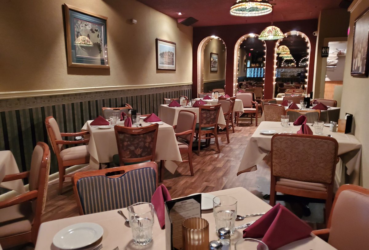 Steak38Cafe's tweet photo. If you could be eating anything from Steak 38 right now, what would it be? 💬
.
.
.
.
#Steak38 #CherryHillNJ #NJEats #EatsOfNJ #NewJersey #VisitNewJersey #Steakhouse #Steakes #Foodie #FoodFeed #NewJerseyFoodie https://t.co/wKjkx8CfFx