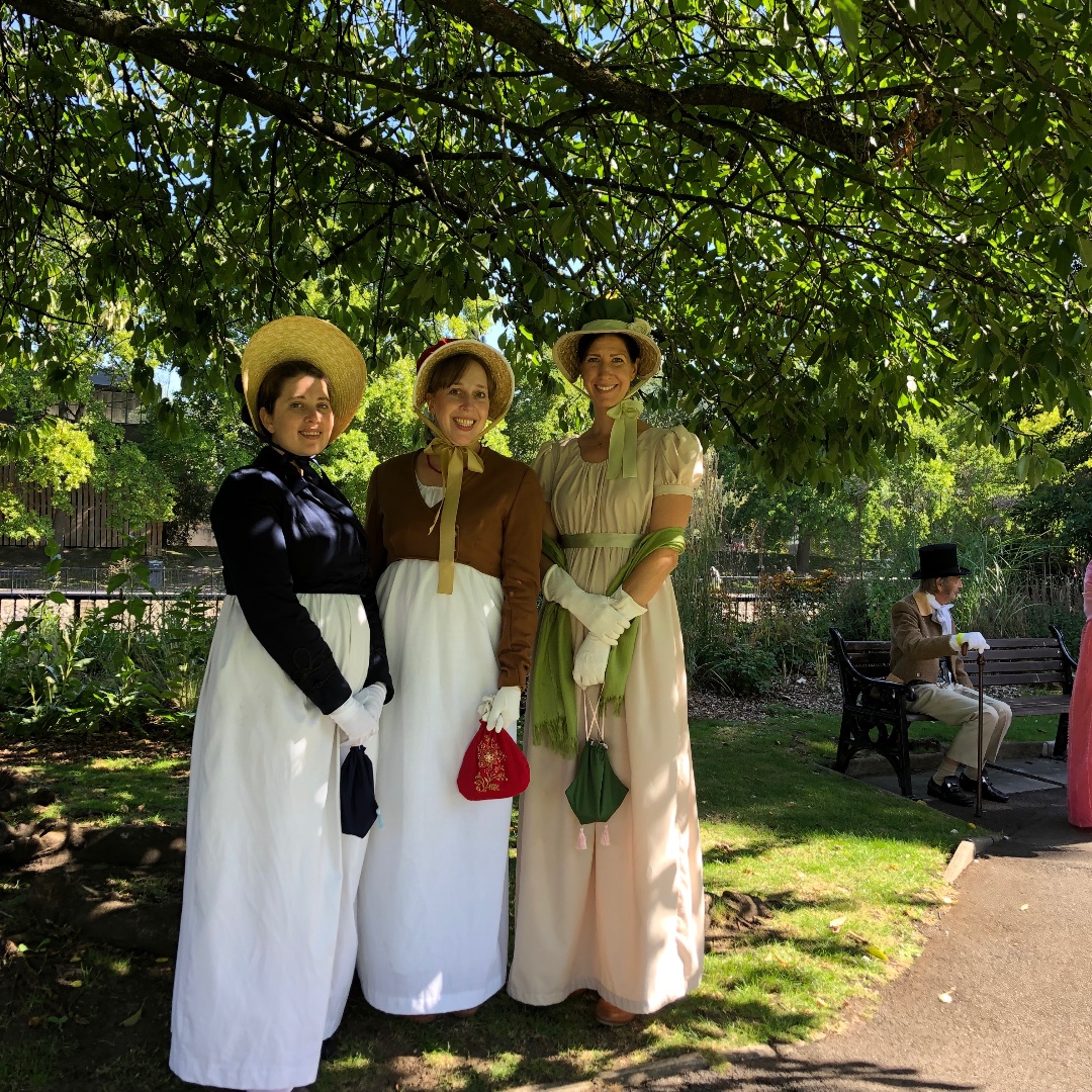 Friends who read Austen together stay together! Who is your best Austen companion? Who can you always go to in your hour of need (of Mr Darcy!) #janeite #friends #literaturelove #regencyfashion #janeaustenbath