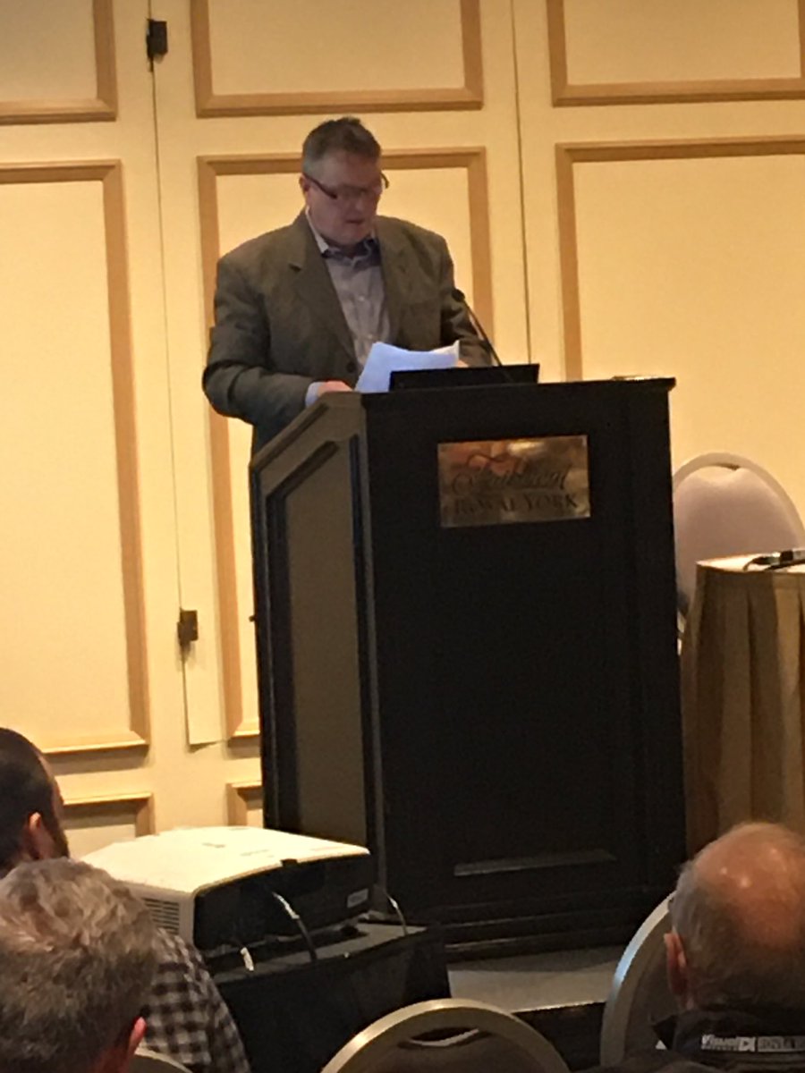 JennLee333's tweet photo. Rob Bowerman presents to the OGRA attendees today in Toronto! #ClimateChange #municipalities #ogra2020 https://t.co/Nt7xwgDnVj