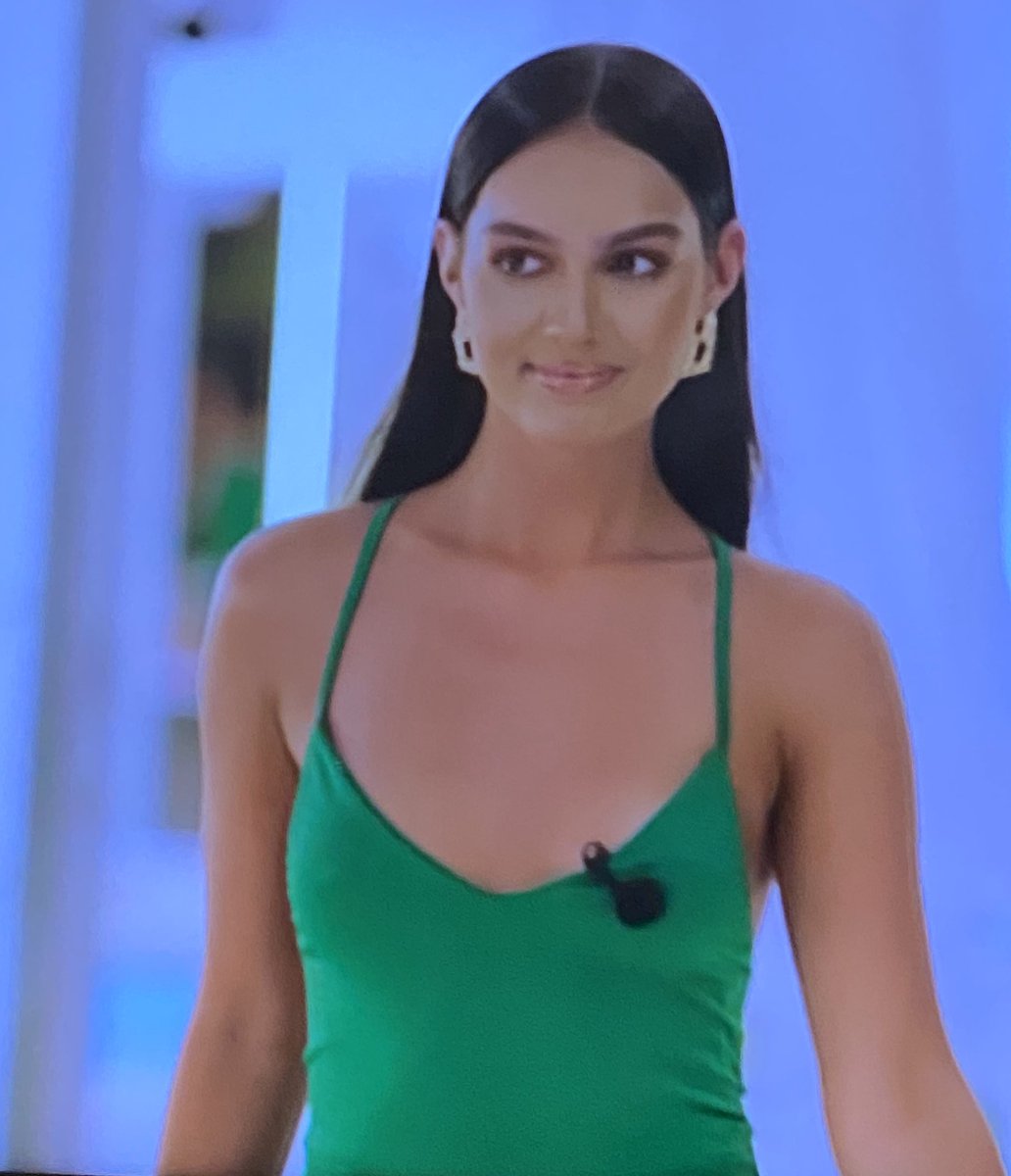 Don’t you think Siannise has gone fitter and fitter the more she’s fallen for Luke T and the happier he’s made her #LoveIsland