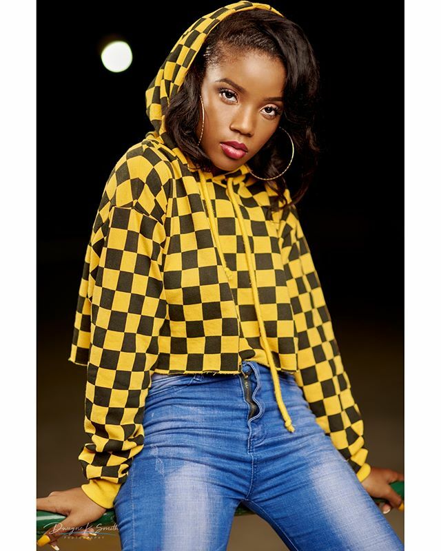 When @joan_kenzieee busseth a pose for my camera :D. Twas indeed a fun day.
.
.
.
.
#portrait #portraitphotography #caribbeanportrait #motegobay #jamaica #skatingrink #model #modelbehavior #dwayneksmithphotography #dksp #jamaicanphotographer #jamaicanpo… https://t.co/nCCXDfvt5T https://t.co/cAzHspNuwz
