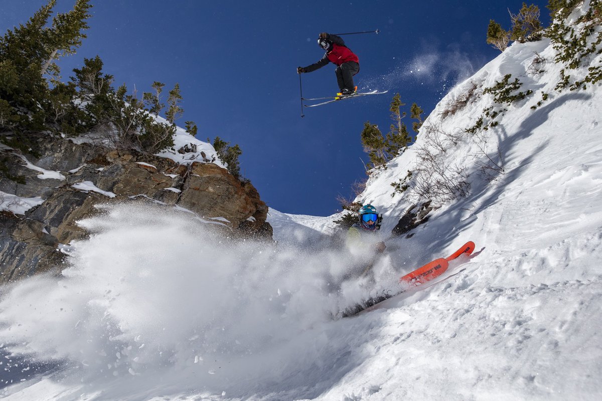Snowbird's tweet photo. We get by with a little help from our friends.
Skiers: Louis Overington and Leon McGuire
Photo: Jay Dash
#SNOWbirdSleepRepeat #Skiing #SkiUtah #AirOverFriends https://t.co/otxx8Dx5TG