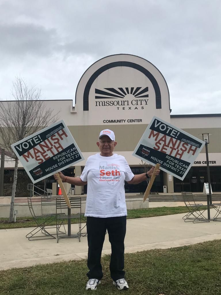 seth4state's tweet photo. Dad greeted voters at the #MissouriCity Community Center today. Dad said he plans on spending every day this week greeting voters in Missouri City, #QuailValley and #Sienna. If you see him, please say hi!

#TogetherWeWill #GOTV #EarlyVote #KeepTexasRed #TXLege #HD27 https://t.co/x8suJVc3IK