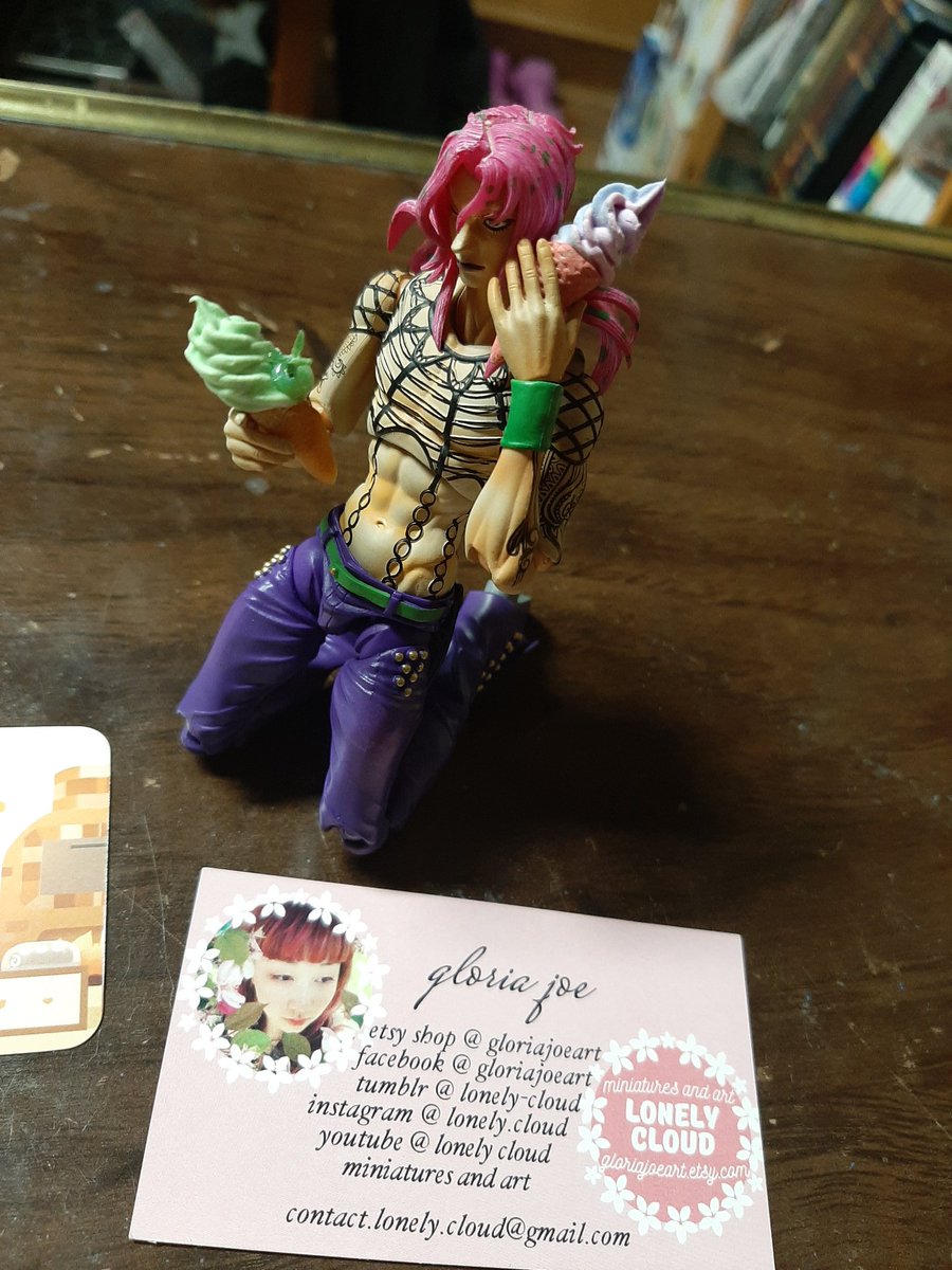 Mostly I buy food at cons, I picked up some small loot too this time tho.
I only know these guys through fanart, but I care them.
<a href="/chammiegoods/">✨Chammie Goods ✨</a> had some super cute PKMN cuties as magnets.  Thanks for bringing these!
Bossu got some new phones 💕 from IG user @/lonely.cloud