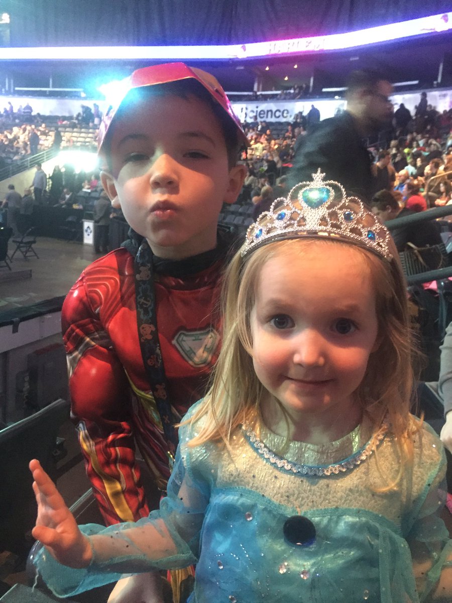 zammit_ryan's tweet photo. #disneyonice https://t.co/iecQHN1OdU