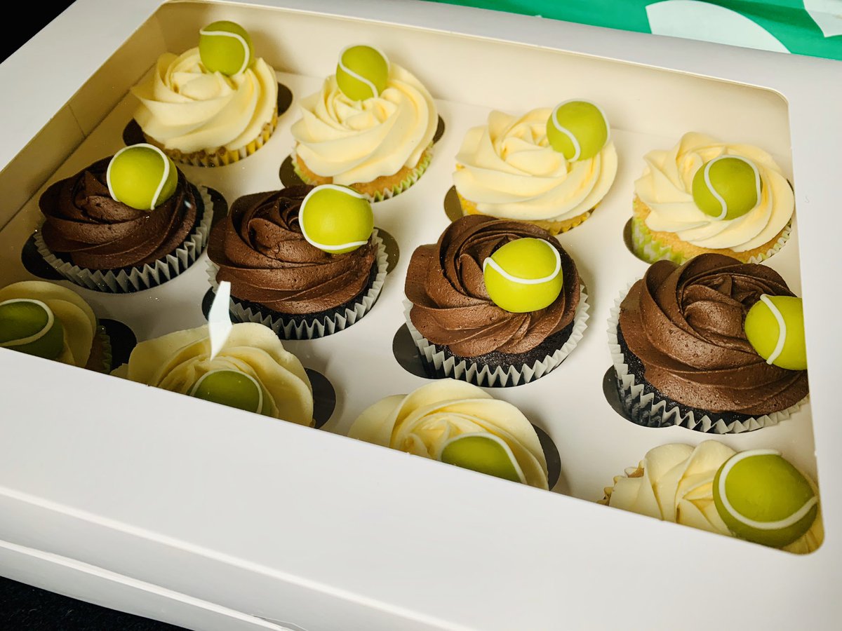 AnneBakes tweet media