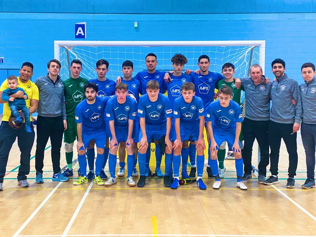 EscollaFutsal's tweet photo. FT | Escolla 5x1 @MavericksFutsal 

Good performance to secure the points and remain at the top of the table. Successful day off the court too, a day to celebrate the past, present &amp; future of the club. The next generation performed superbly in the stands! 👌🏼🙌🏼 #TeamEscolla https://t.co/hWOgUvCr95