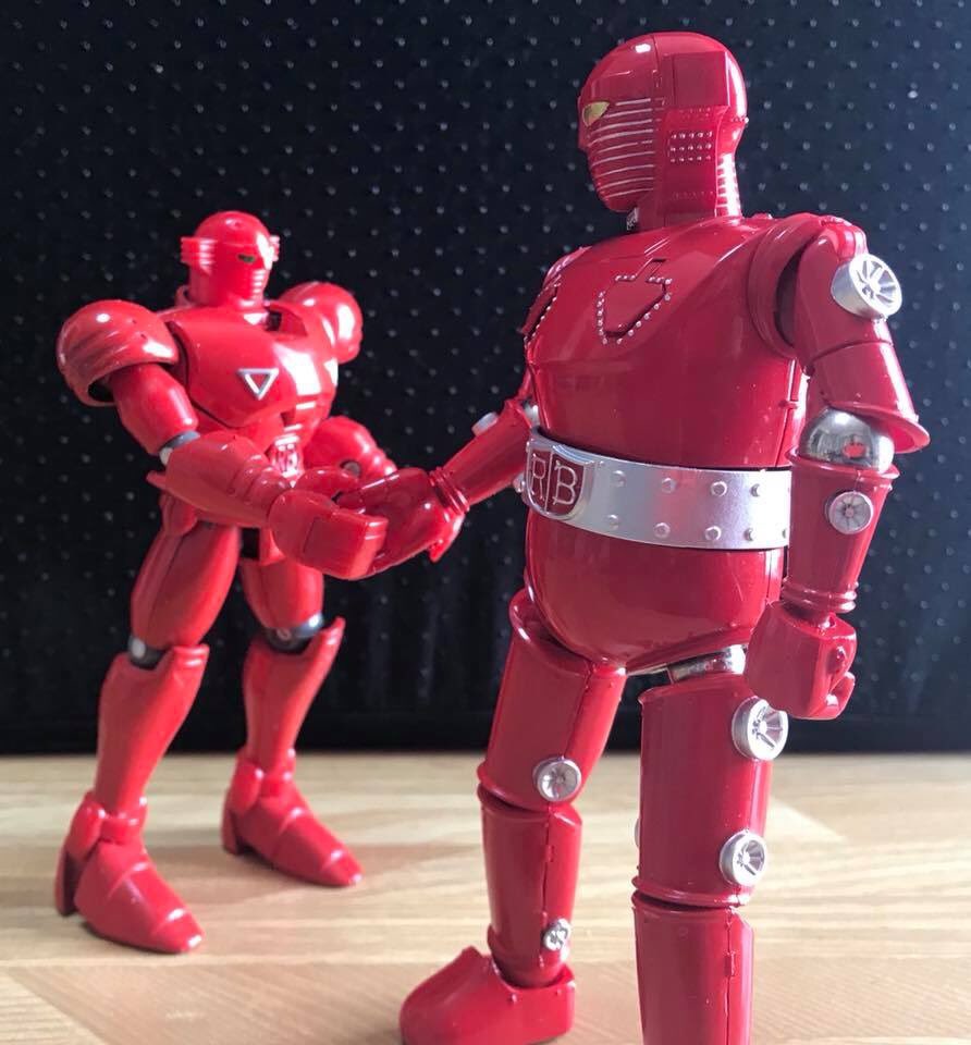 ちょご 4月4日アメイジング商店街 アニメ版レッドバロンは超合金を思わせるダイキャスト製の フルメタルファイター が発売されていた 良く関節が動く上 胸が開くのがいいよな さらに武装パーツが装備できる 強いなあ 君のロボットはなんて言うん