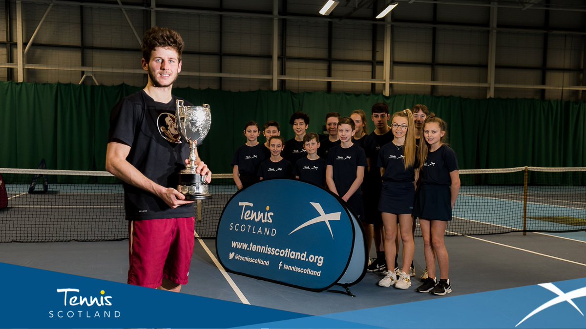Jeu_Set_EtMatch's tweet image. [#ITF] Lucas #Poullain (n°653) 🇨🇵 remporte le titre ce dimanche à #Glasgow (Écosse, M25, indoor) ! En finale, il a dominé Jack #Draper (n°325) 🇬🇧, tête de série n°2, en trois sets 0-6, 7-5, 6-3. C&apos;est là son deuxième trophée 🏆 en Futures.

(📸 : @tennisscotland)