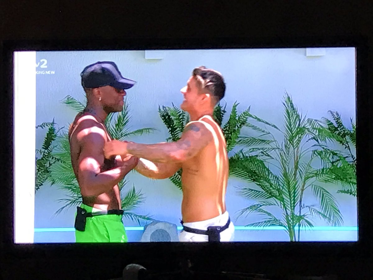 SangitaMyska's tweet photo. The nation was robbed, mate. We all know who the REAL winners should be ... #LukeT #LukeM #Bromance #LoveIsland https://t.co/TpDU8J8wtx