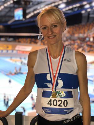Julia Dahmen wederom Nederlands kampioen indoor  Twee weken na het behalen van de Neder... swiftatletiek.nl/index.php?nieu…
