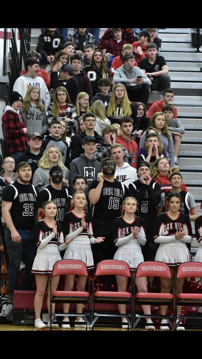 OHStudentSec's tweet photo. Couldn’t be more proud of what our boys accomplished this year. They showed hard work and determination throughout the season and we couldn’t be more proud. We love our Oaks ⚫️⚪️⚫️⚪️ @Jerry_Snodgrass #GoldenMegaphone https://t.co/7ELQzfyM4j