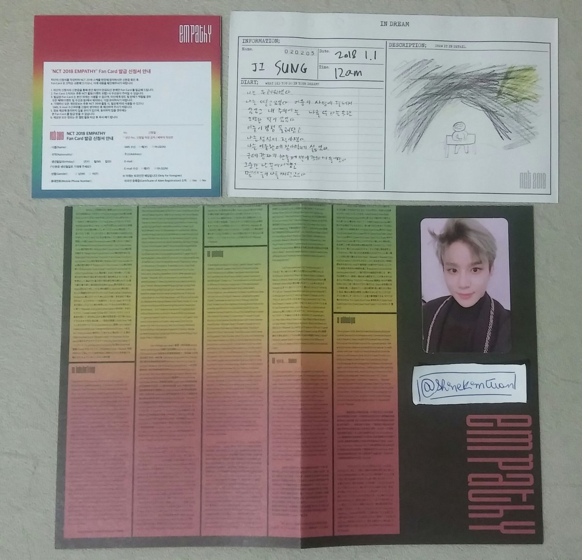 tradingcardkpop's tweet photo. 💌 VENDA 💌

Grupo: NCT 

✔️ Empathy versão dream
- CD nunca rodado
- Perfeito estado, ainda no plástico da embalagem original
- Card do Jungwoo
- Desenho do Jisung 
- Encarte com as letras das músicas

R$ 105,00 - frete incluso

✔️ Contato: @shinekimtuan

#tradingcardkpopBR https://t.co/Ig2fyaGHne