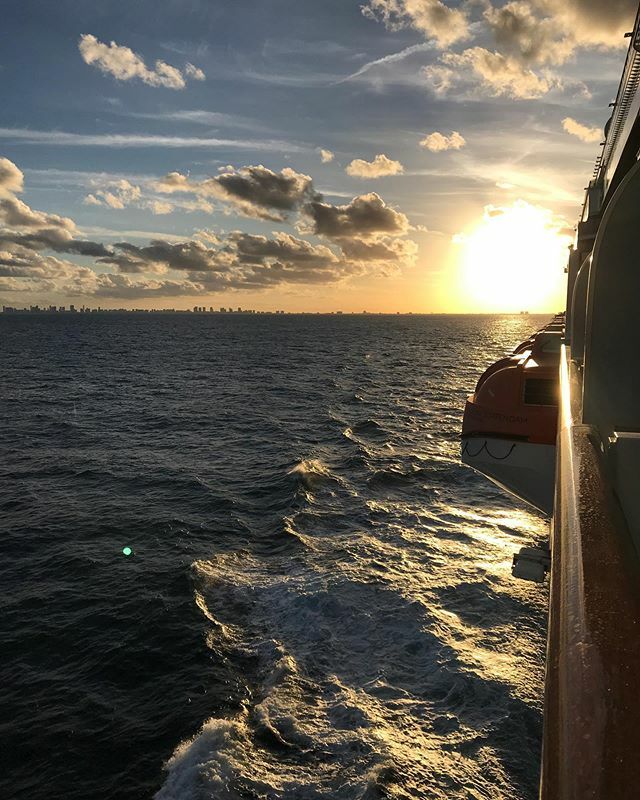 eecctravels's tweet photo. Sailing away... #hollandamerica #nieuwstatendam #gocruise #cruise #travel #traveling #travelagent #familycruise #cruiselife #vacation #holiday #trip #traveler #travelvlogger #youtuber #youtube #vlogger #travelblogger #instamoment #instaphoto #wanderlust … https://t.co/mdKWVyrliy https://t.co/Lp7esVZ1A0